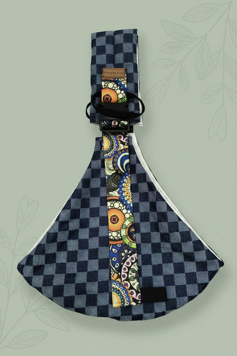 GoMom carrier - Checkered Blue